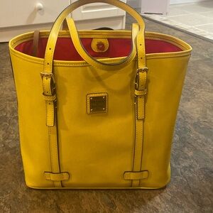 Dooney & Bourke tote